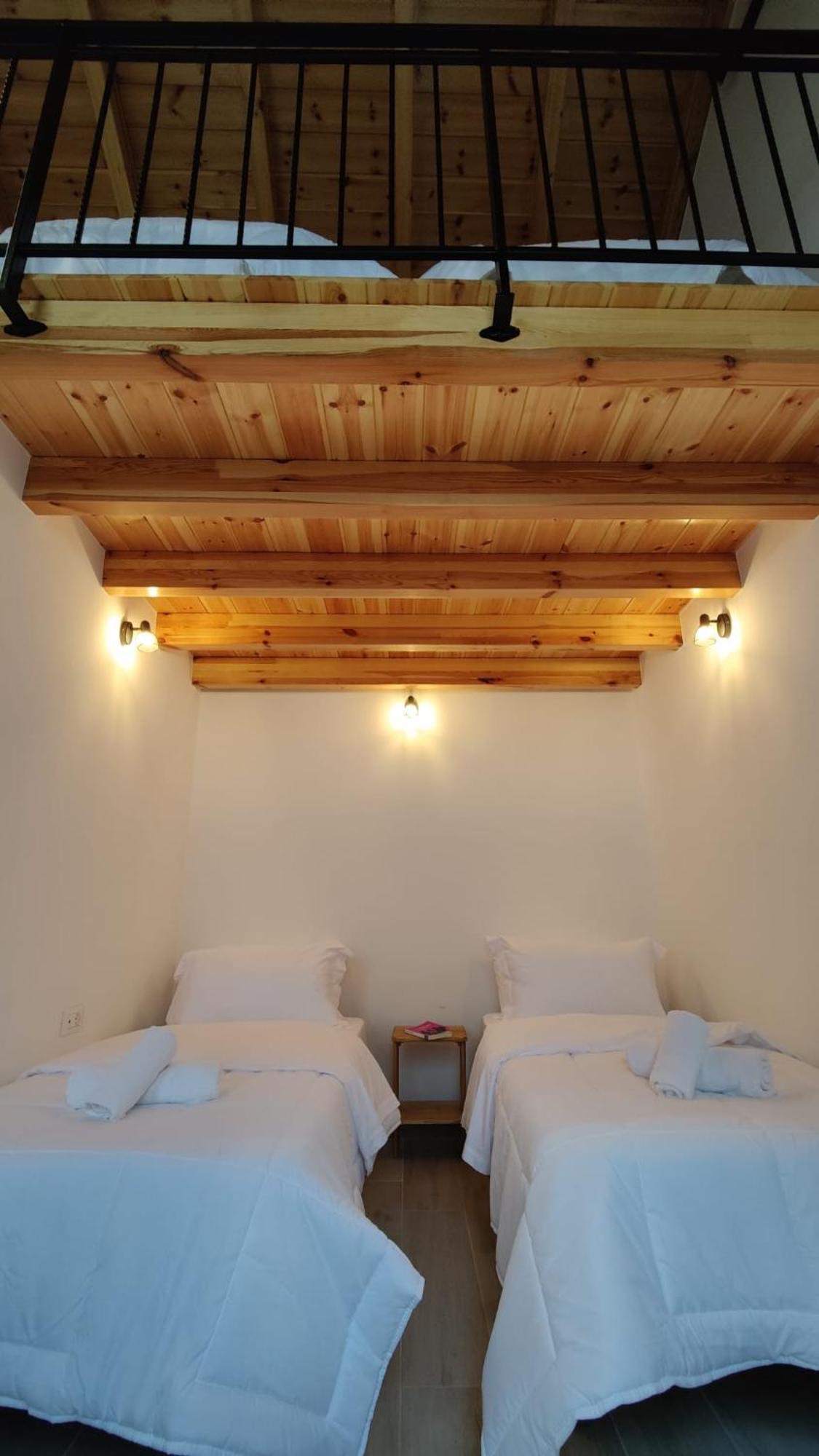 Gogo Moustache Guest House Përmet Extérieur photo